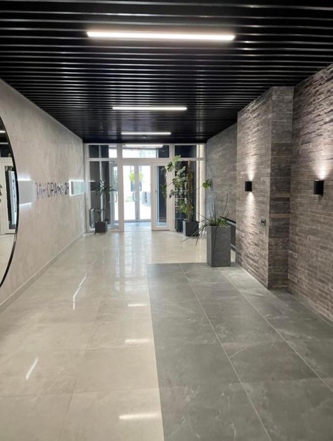 Apartment New Building In Center دنيبروبيتروفسك المظهر الخارجي الصورة