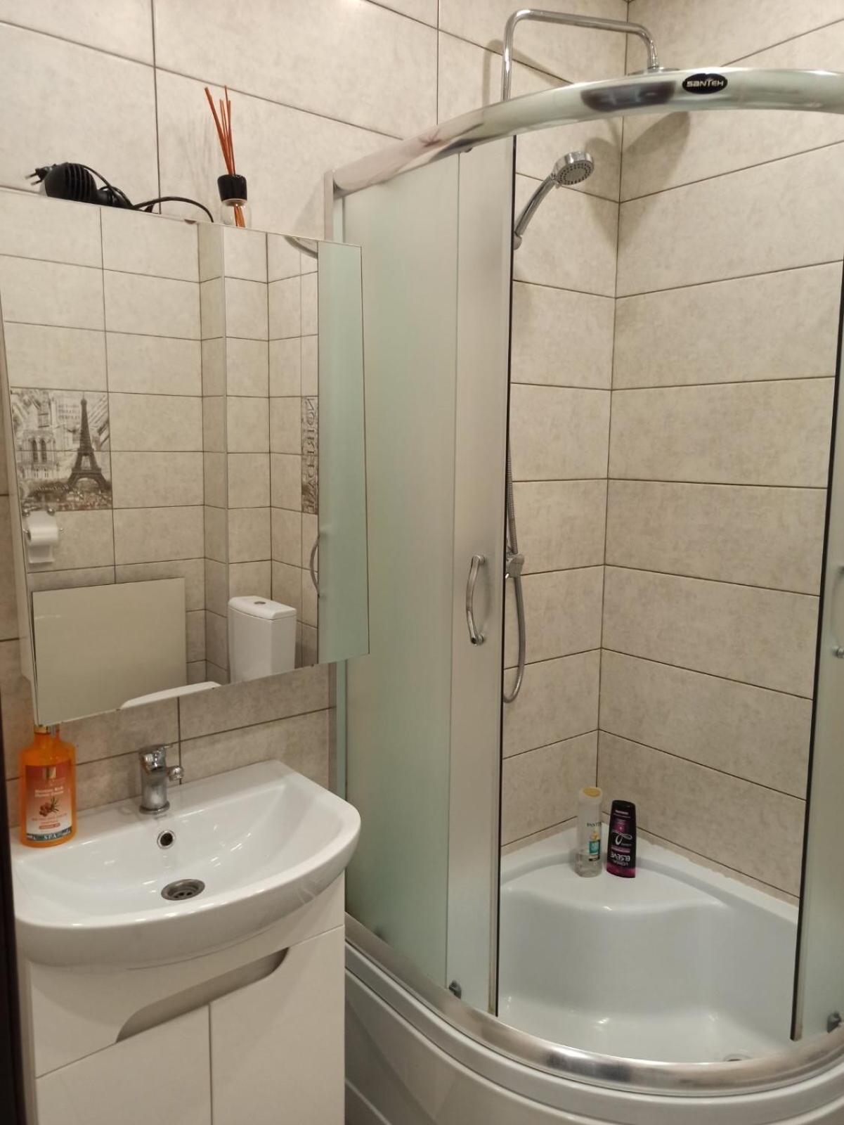 Apartment New Building In Center دنيبروبيتروفسك المظهر الخارجي الصورة
