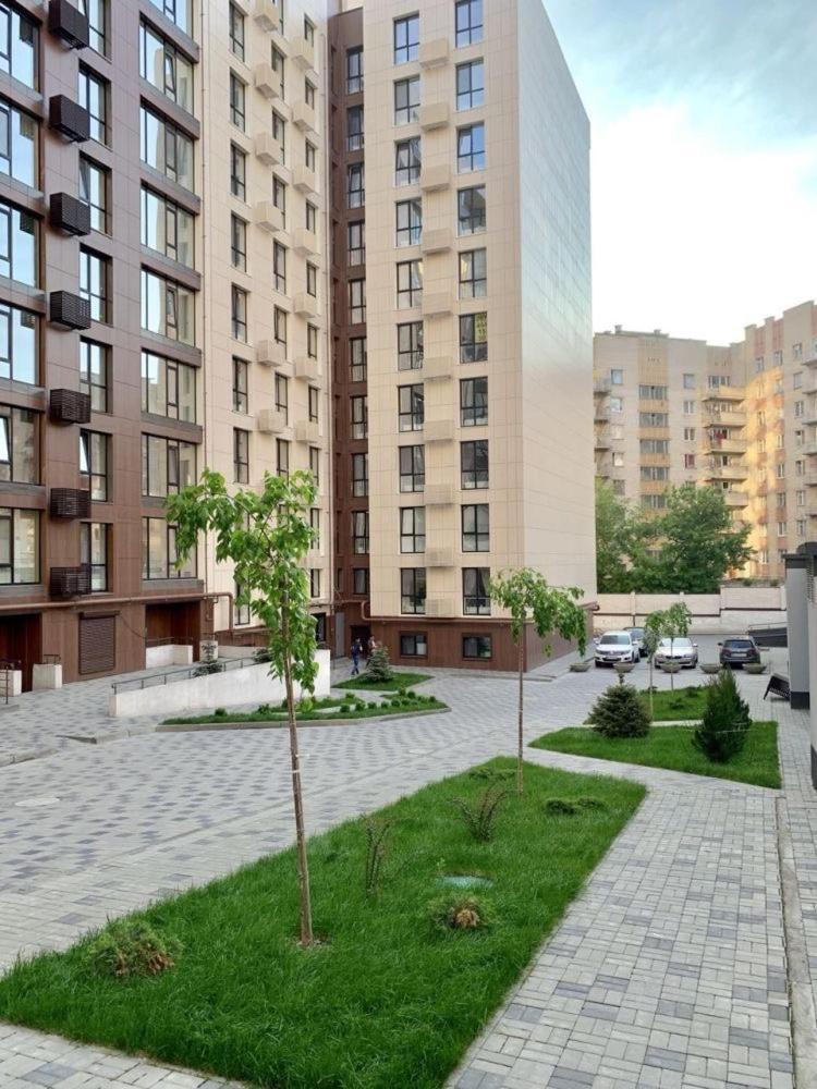 Apartment New Building In Center دنيبروبيتروفسك المظهر الخارجي الصورة