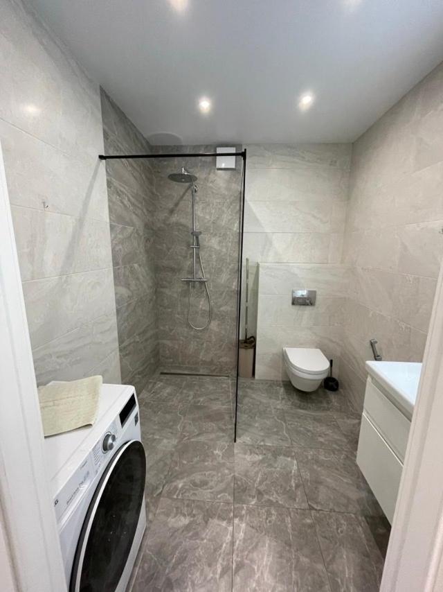 Apartment New Building In Center دنيبروبيتروفسك المظهر الخارجي الصورة