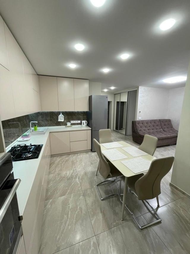 Apartment New Building In Center دنيبروبيتروفسك المظهر الخارجي الصورة