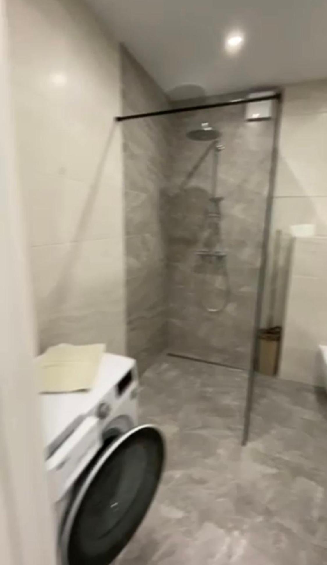 Apartment New Building In Center دنيبروبيتروفسك المظهر الخارجي الصورة